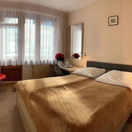 게스트하우스 Paradise Gorny Restauracja Viva La Pizza Przy Wyciagu Na Kope 카르파츠